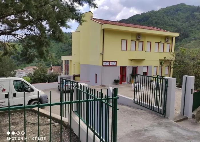 Michael's Dream Couette-café Oriolo (Calabria)